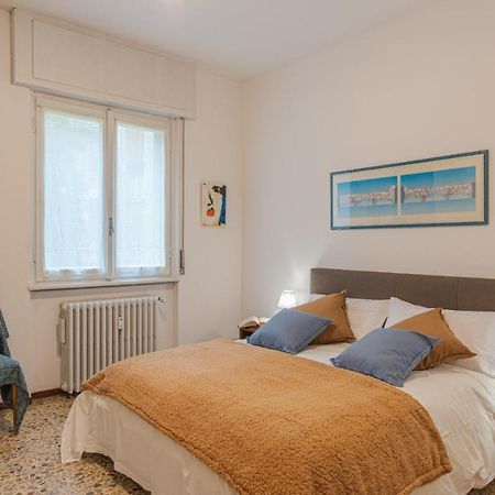 Lovely & Quiet Apartment - With Balcony & Parking Комо Екстериор снимка