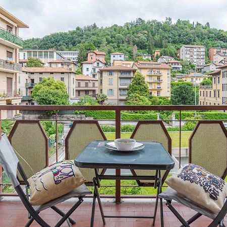 Lovely & Quiet Apartment - With Balcony & Parking Комо Екстериор снимка