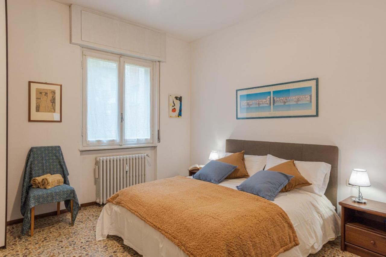Lovely & Quiet Apartment - With Balcony & Parking Комо Екстериор снимка