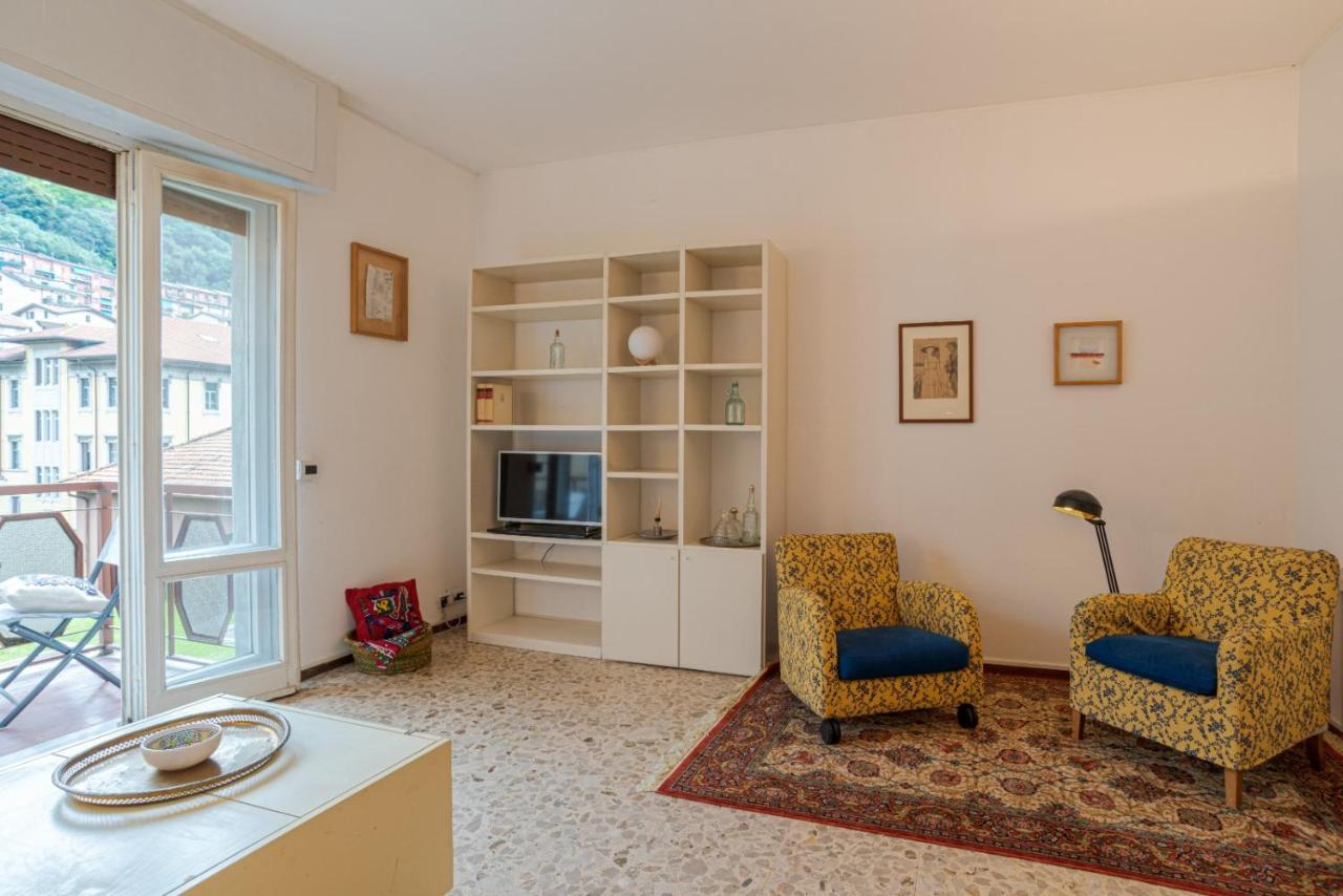 Lovely & Quiet Apartment - With Balcony & Parking Комо Екстериор снимка